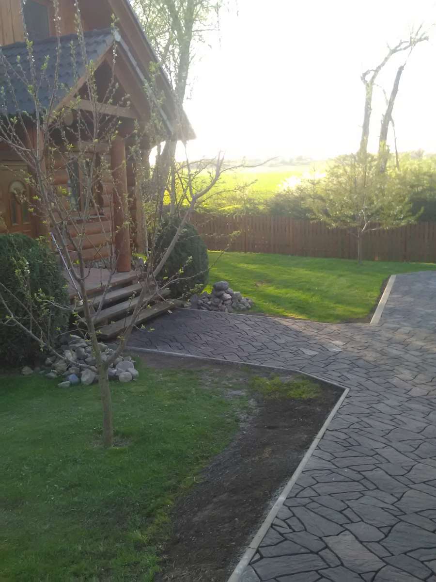 Zámkové dlažby, komunikace